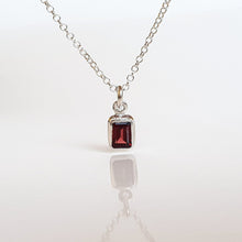 Load image into Gallery viewer, Elegant Red Garnet Silver 925 Necklace Pendant "Vitality"