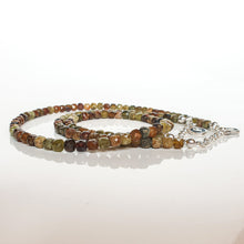 Load image into Gallery viewer, Green Garnet Silver 925 Necklace "Vital Thouhgts" - Petit Secret
