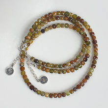Load image into Gallery viewer, Green Garnet Silver 925 Necklace "Vital Thouhgts" - Petit Secret